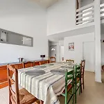 Maison Avec Jardin, Terrasse, Cheminee Insert Et Bois *