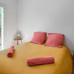 Maison Avec Jardin, Terrasse, Cheminee Insert Et Bois Lägenhet *