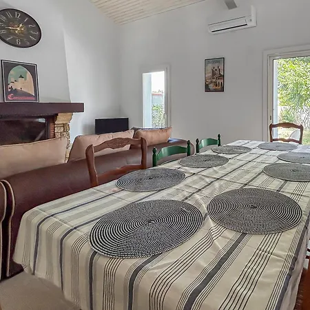 Maison Avec Jardin, Terrasse, Cheminee Insert Et Bois *