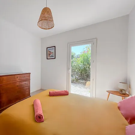 Maison Avec Jardin, Terrasse, Cheminee Insert Et Bois * 卡尔卡松