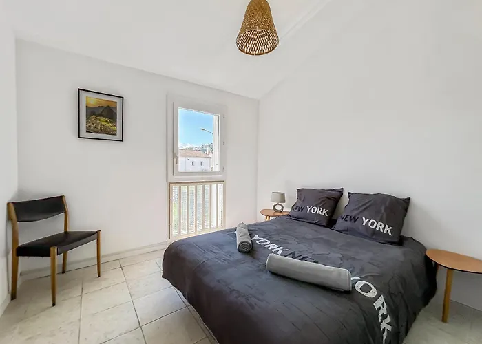 Maison Avec Jardin, Terrasse, Cheminee Insert Et Bois Апартаменты *