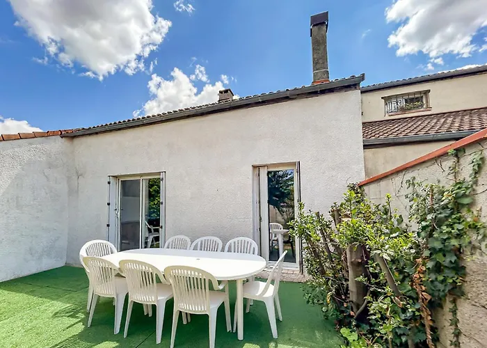 Maison Avec Jardin, Terrasse, Cheminee Insert Et Bois Апартаменты Каркассон