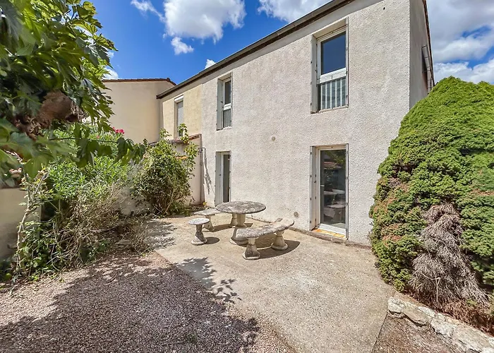 Maison Avec Jardin, Terrasse, Cheminee Insert Et Bois * Каркассон