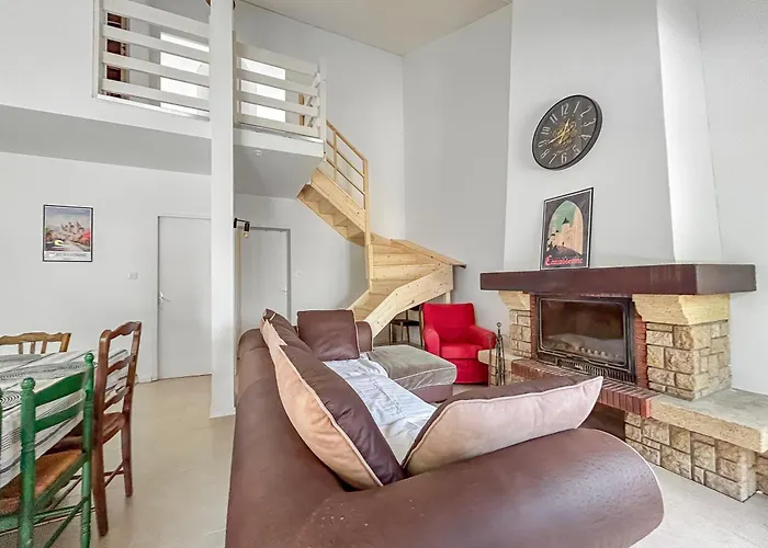 Maison Avec Jardin, Terrasse, Cheminee Insert Et Bois Апартаменты Каркассон