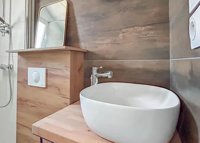 Апартаменты Maison Avec Jardin, Terrasse, Cheminee Insert Et Bois *